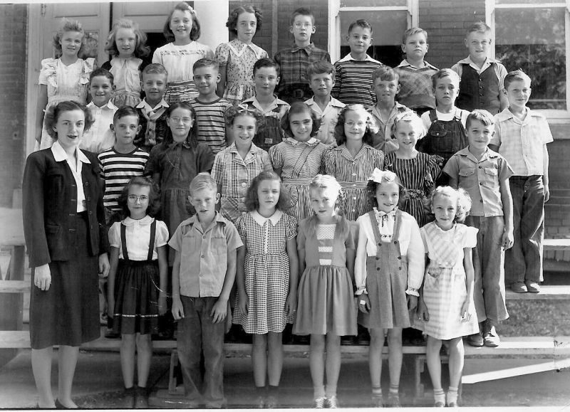 Arnold School 4th Grade, 1947
